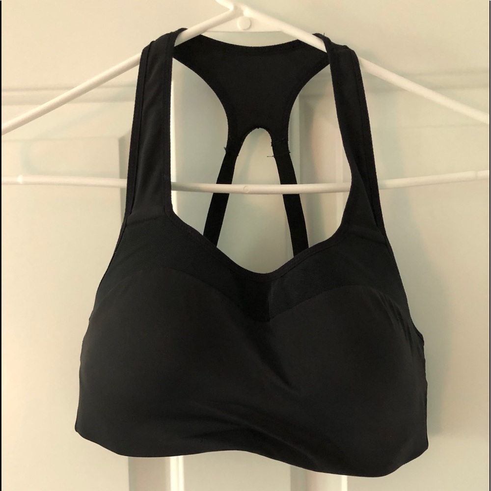 Nike racerback sports bra with built in cups